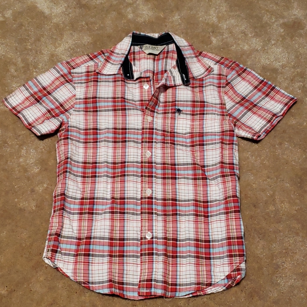 Old Navy button-down short sleeved shirt (drop)